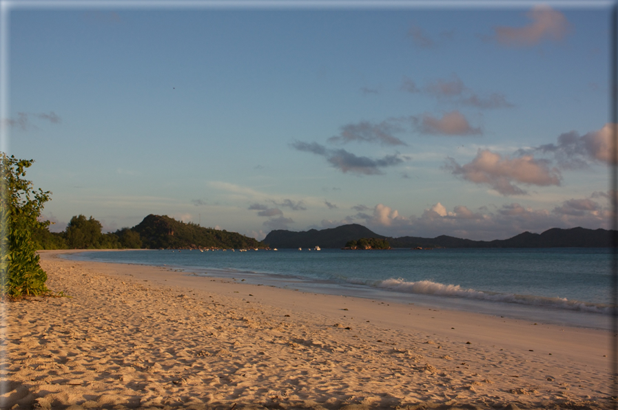 foto Alba e Tramonto alle Isole Seychelles